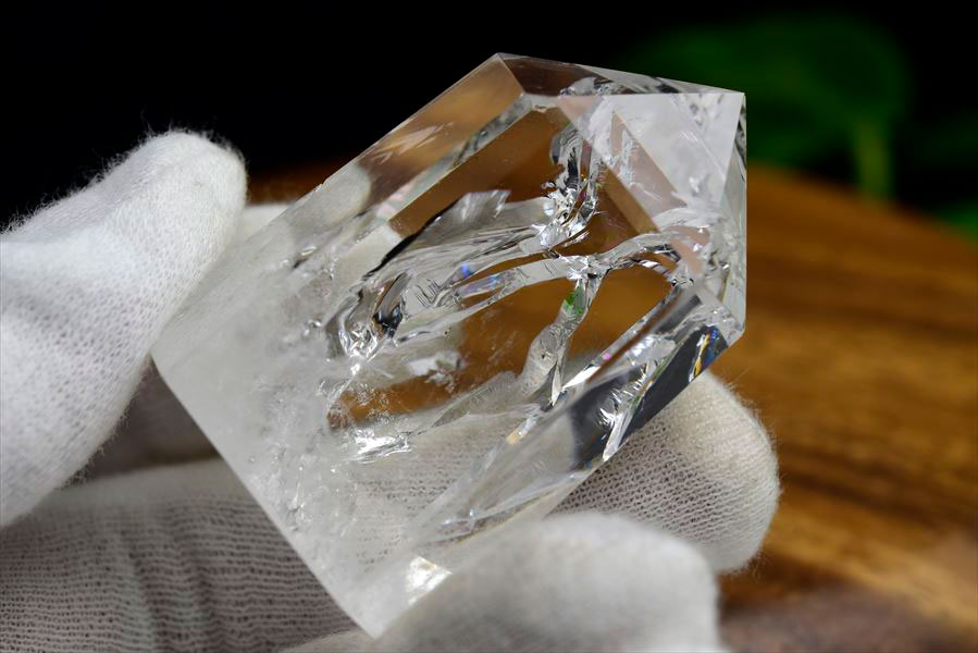 楽天市場】レインボー 水晶 ポイント 六角柱 約62.8g ◇極上虹入り