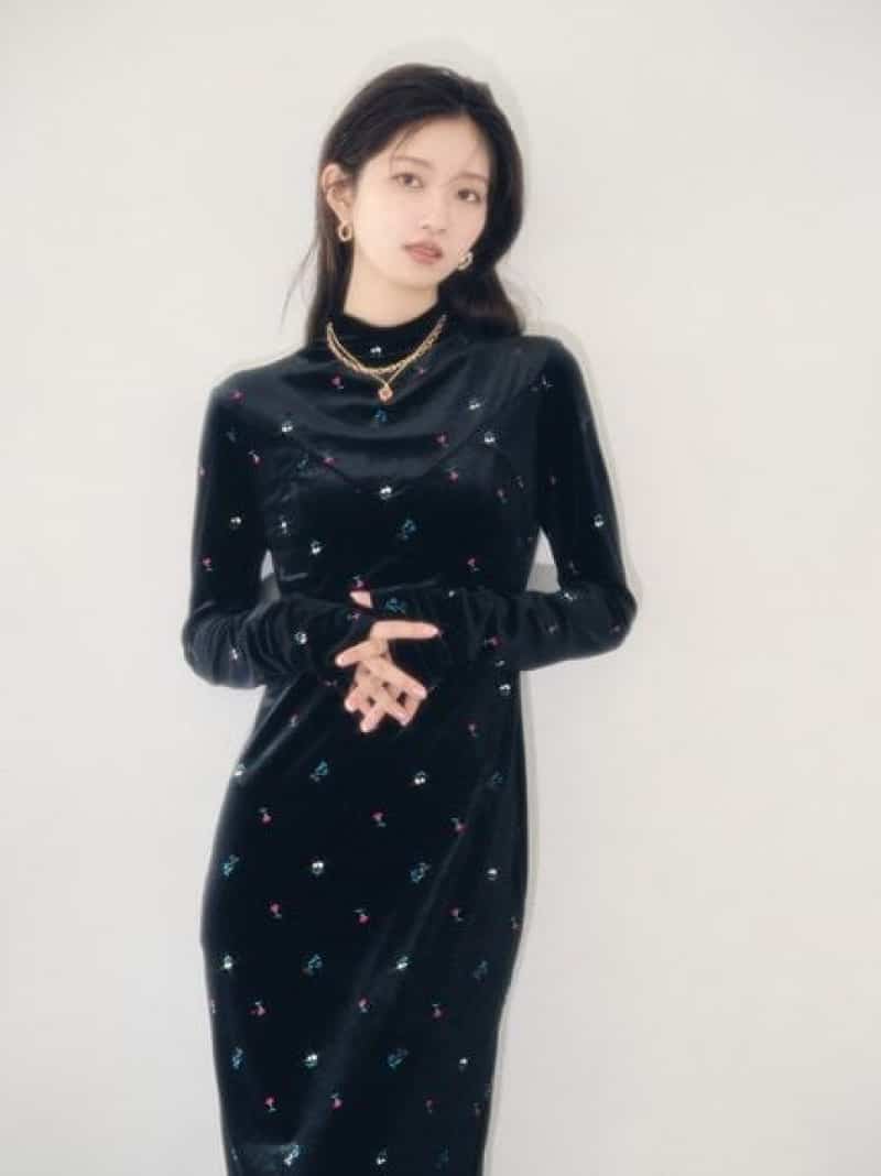 楽天市場】【SALE／50%OFF】エンブロイダリーフラワーベロアワンピース