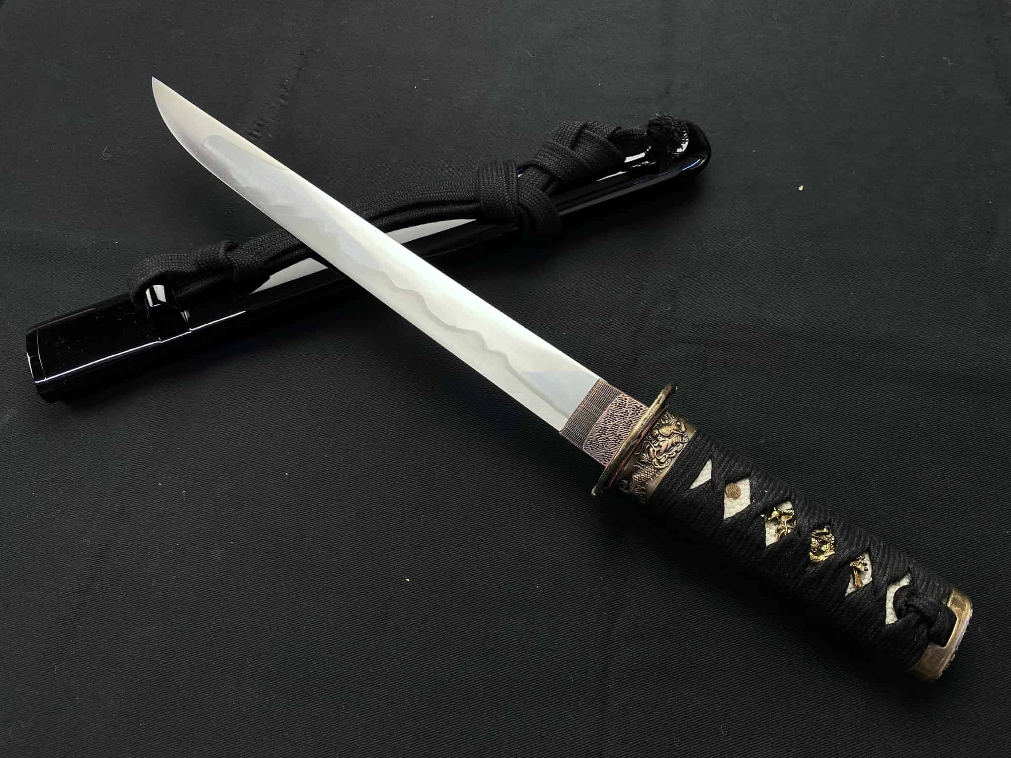 楽天市場】V.ROAD 模造刀 短刀・御守刀糸巻柄9寸平造り(T005) コンビニ