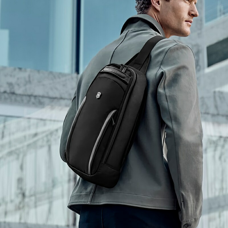 楽天市場】ビクトリノックス VICTORINOX 公式 タブレットスリング 8L 3