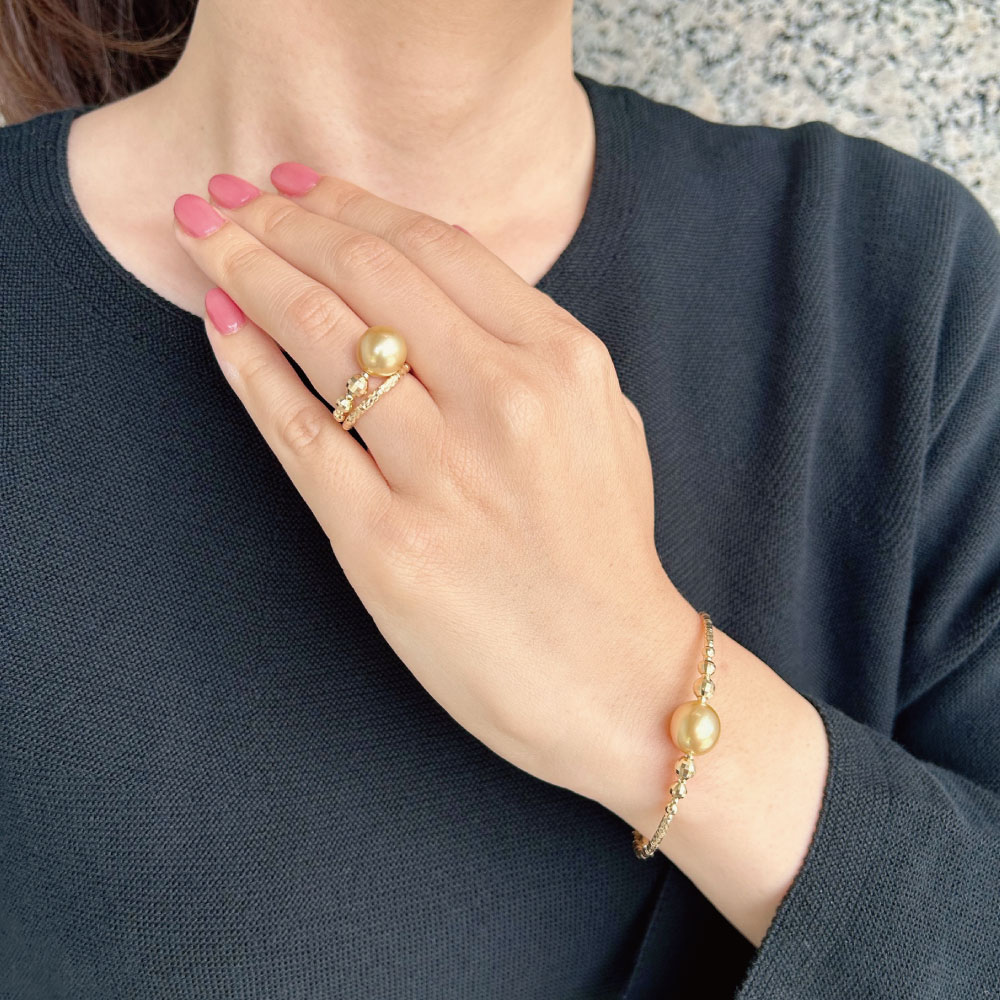 楽天市場】K18YG 奄美大島産 白蝶 ゴールドパール バングル