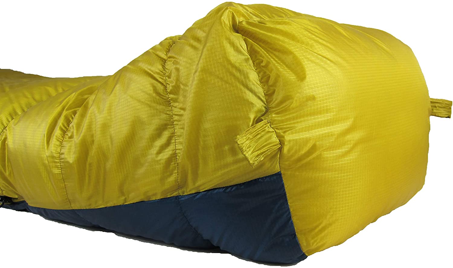 楽天市場】ISUKA イスカ 寝袋 シュラフ 冬用 -6℃ -6度 オールシーズン