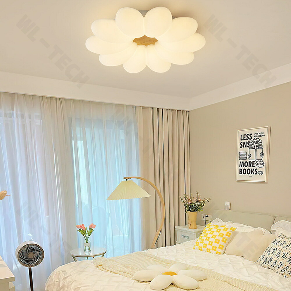 レア！ 北欧 花型 シーリングライト ホワイト 未使用 レア！ 北欧 花型