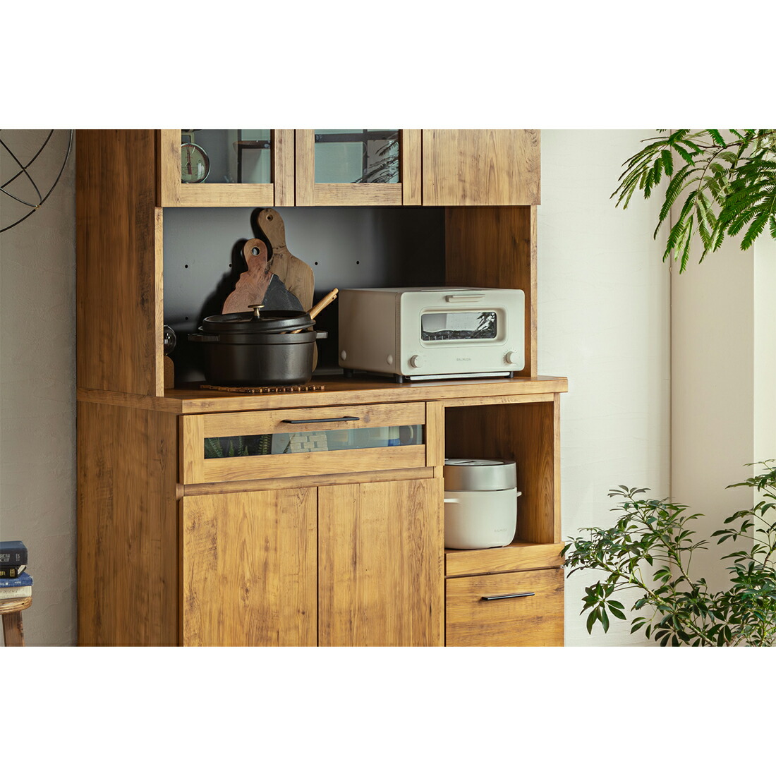 楽天市場】【室内搬入設置無料】食器棚 レンジ台 キッチンボード 完成