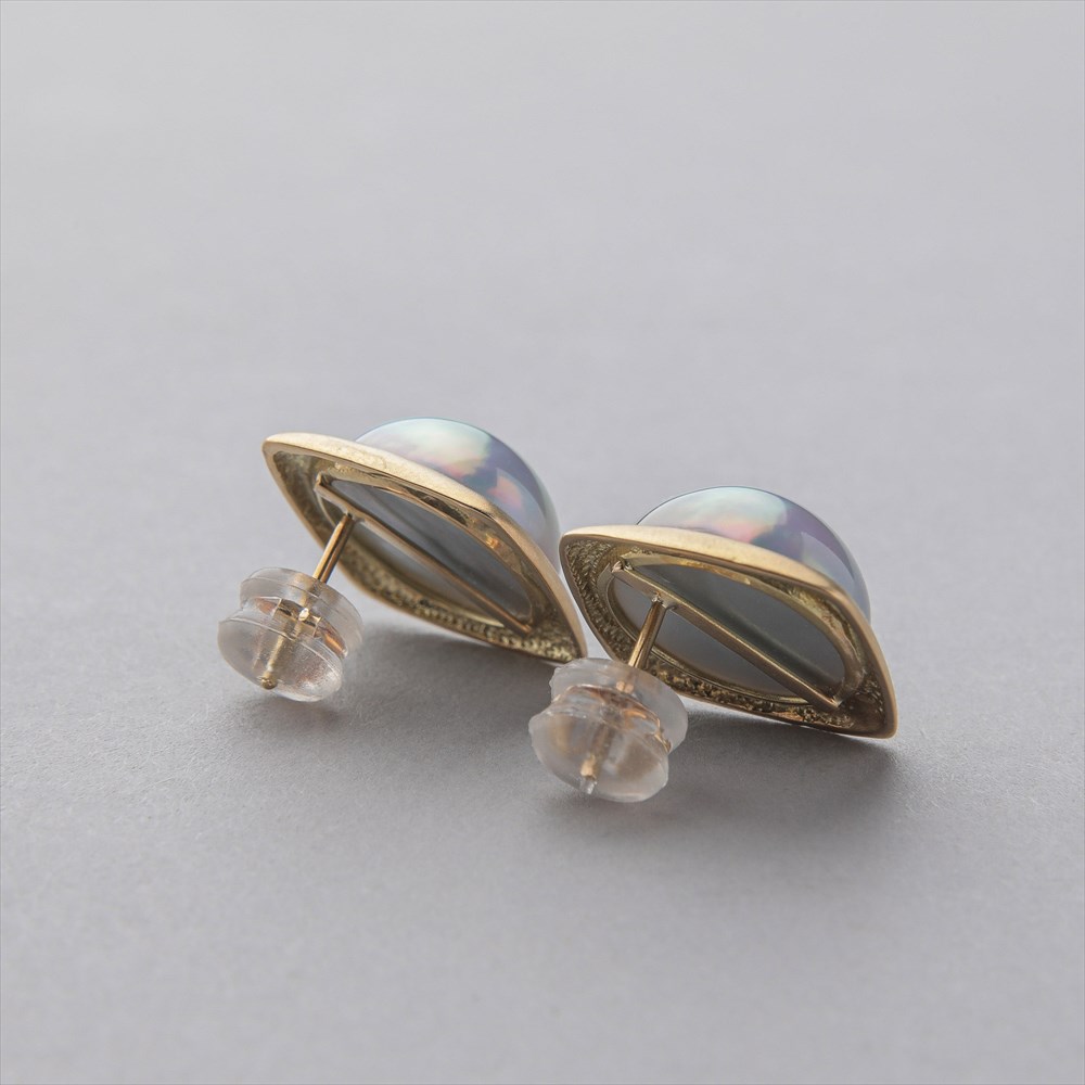 楽天市場】マベ真珠 スクエア ピアス 12mmUP K18YG オーロラブルー