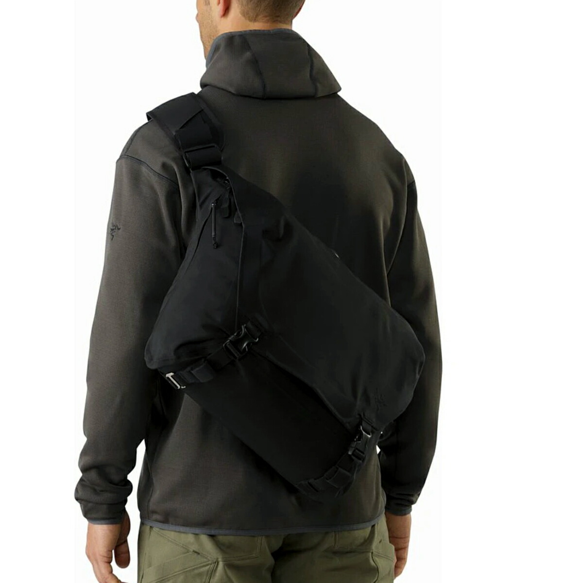 楽天市場】アークテリクス リーフ Arc'teryx LEAF COURIER BAG 15