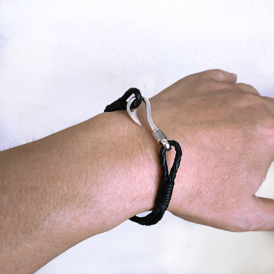 楽天市場】釣り針ブレスレット 本革ダブルロープ 長さが選べる