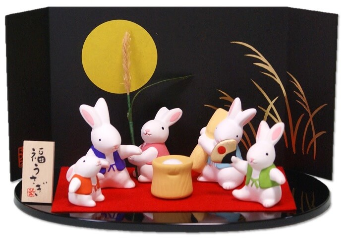 楽天市場】【 月見 飾り 置物 】錦彩 餅つきうさぎ [ 陶器 飾り 9月 月