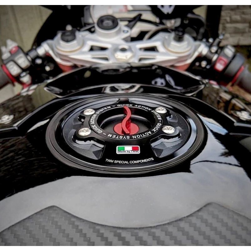 楽天市場】TWM ティーダブリューエム タンクキャップ ZZR1100 ZRX1100