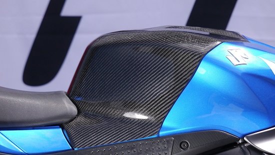 楽天市場】EIGHT(才谷屋) エイト(サイタニヤ) タンクカバー GSX-R1000