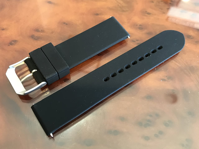 Sinn U1シリーズ シリコンベルト(22mm)用ステンレス・バックル Sinn