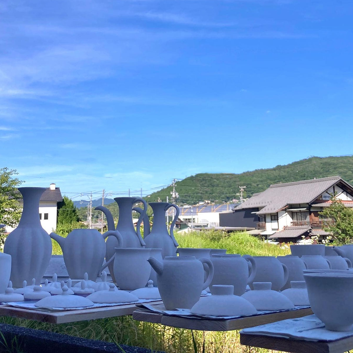 楽天市場】快山窯 青白磁 青海波柄 6寸皿 2枚桐箱入りセット 小皿 銘々