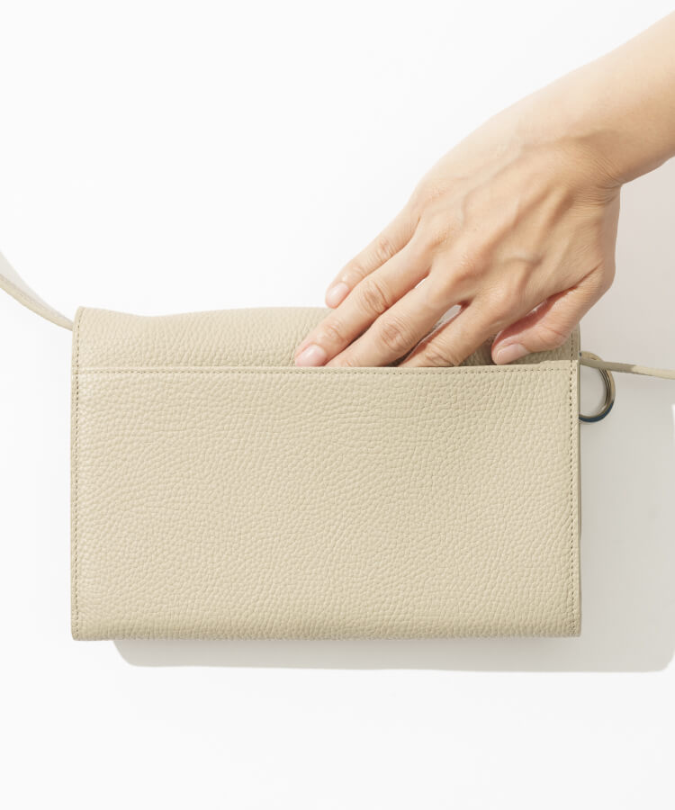 楽天市場】【ORNELLA/オルネラ】【本革】リアルレザーバイカラースマホ