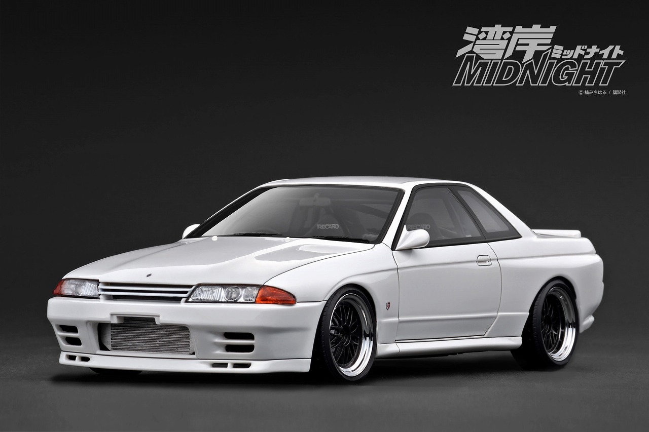 1/18 NISSAN SKYLINE GT-R (R32) White 湾岸MIDNIGHT Reina's R