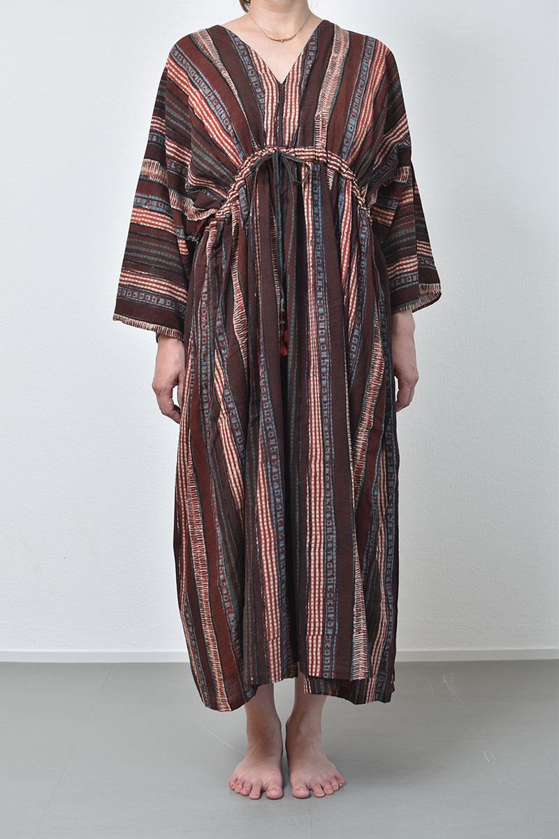 ANOKHIカフタンワンピース |インドの伝統技法ブロックプリントと天然
