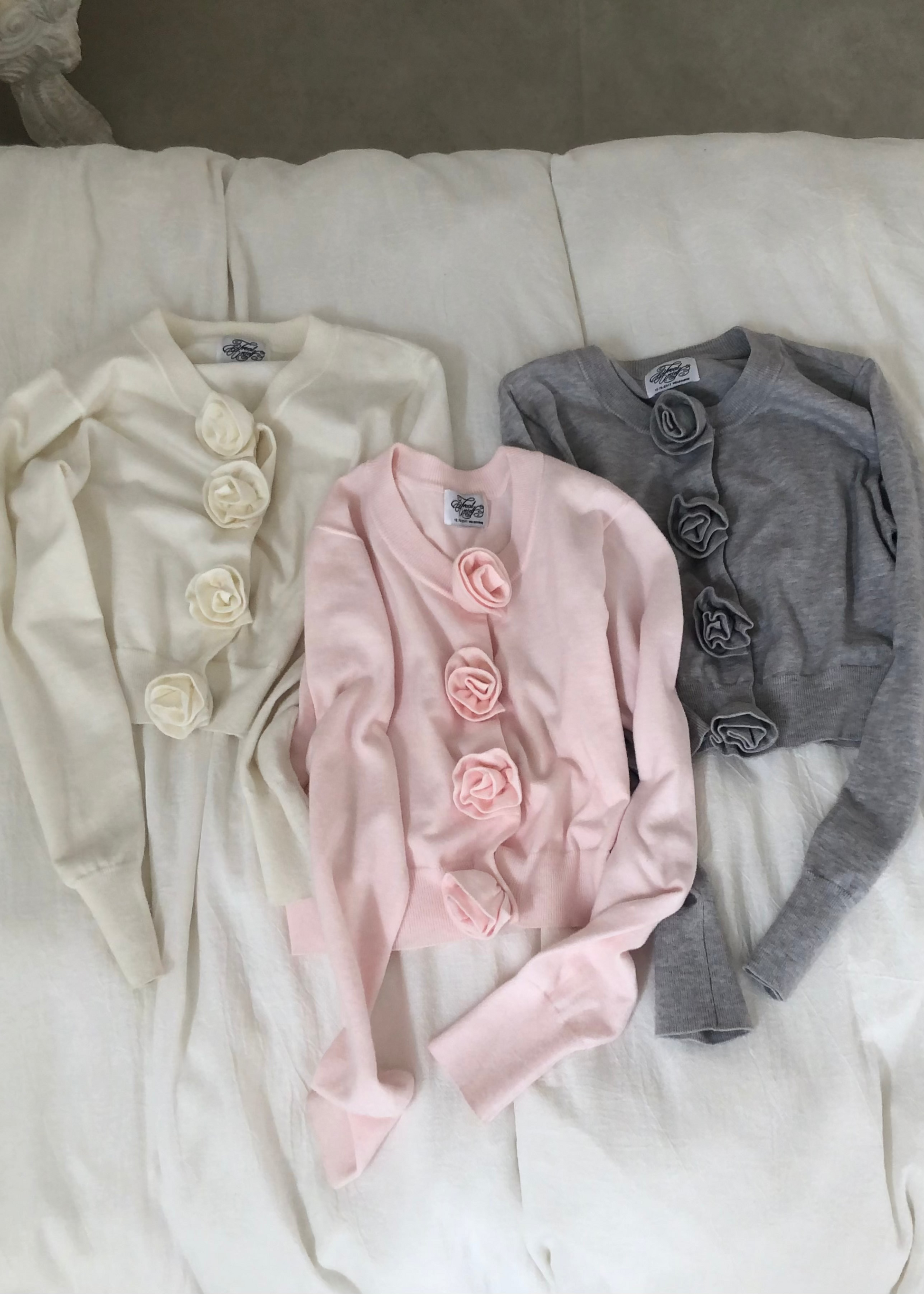 treat ürself Rose flower motif cardigan Rose flower motif cardigan