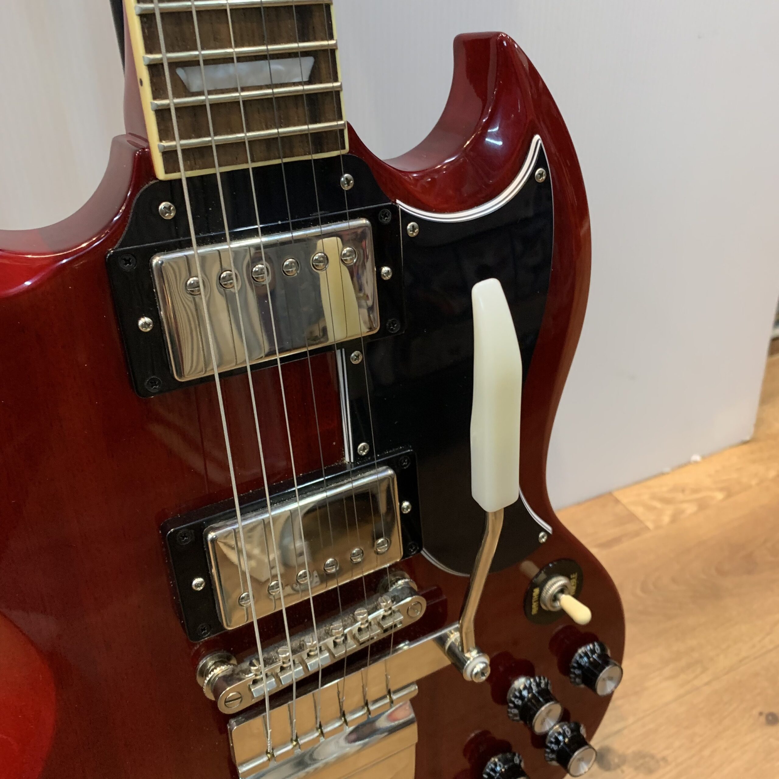 Epiphone エピフォン SG Standard エレキギター マエストロアーム