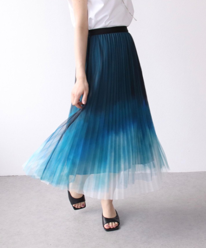 グラデーションプリーツスカート✨💙｜スリーフォータイム｜ショップ