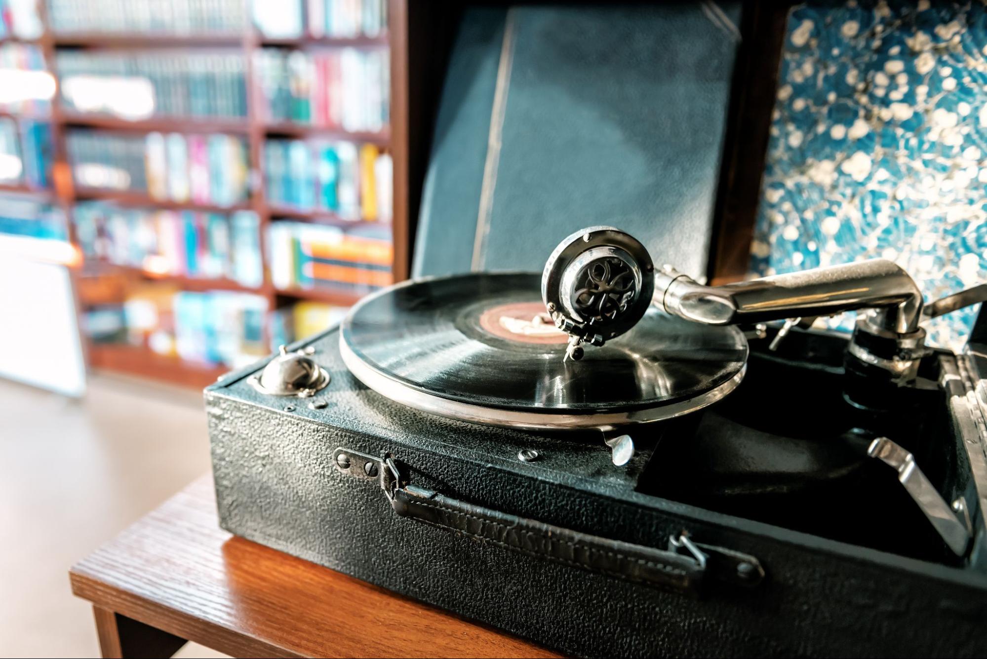 レコード買取 高知｜宅配50枚〜全国無料・誠実査定【TU-Field公式】