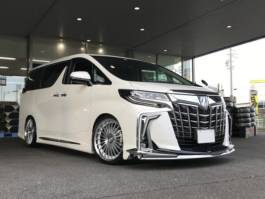 装着紹介】アルファードに「WORK」ランベック20インチ、装着！ | U