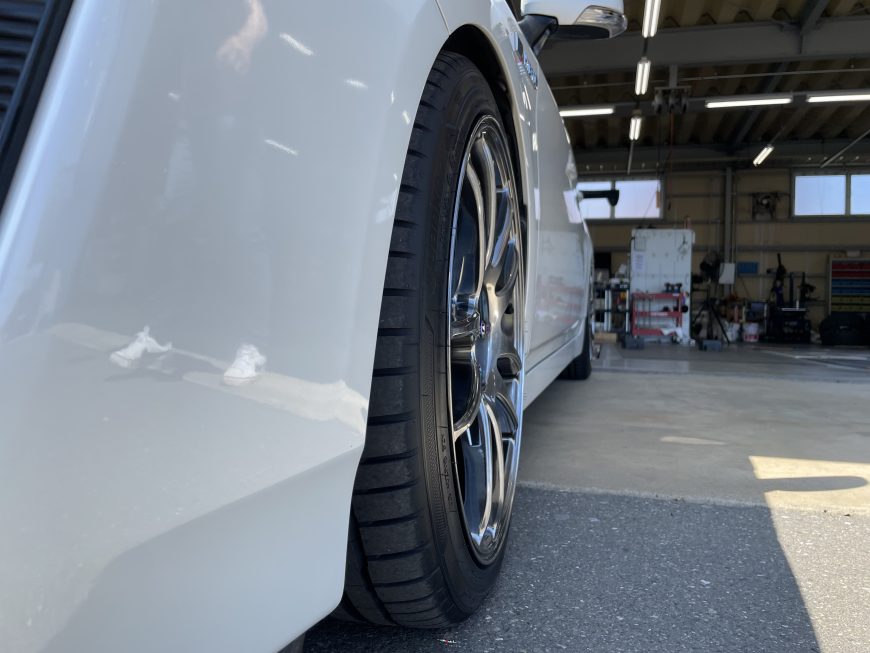 30プリウス G'sにワクエモ CR Kiwamiのミドルテーパーを前後に！ | U