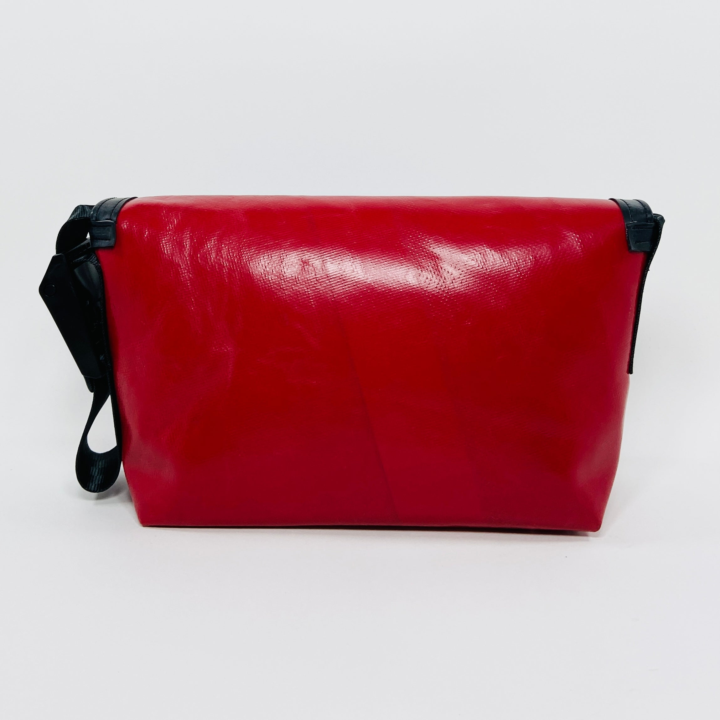 FREITAG F41 - Hawaii Five-0 - Red with Blue – UNITOM