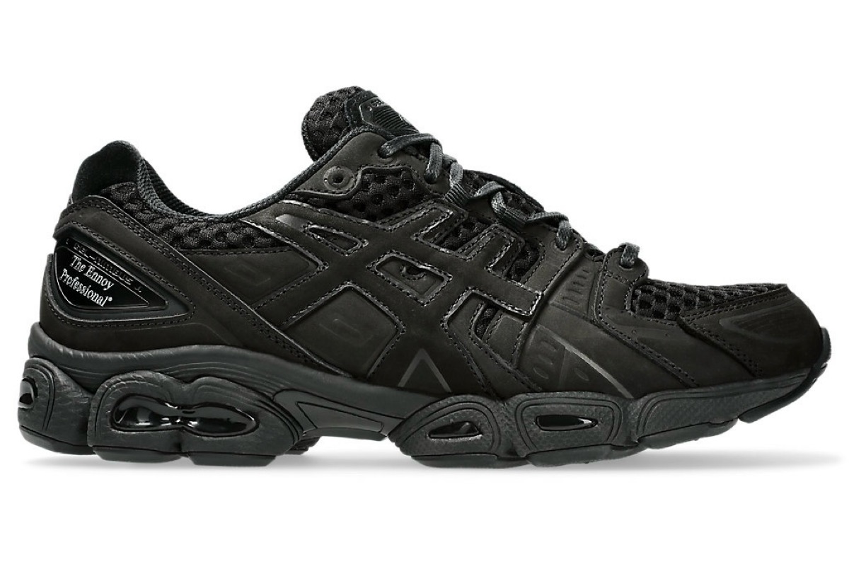 ENNOY × スタイリスト私物 × ASICS『GEL-NIMBUS 9 GTX “TRIPLE BLACK