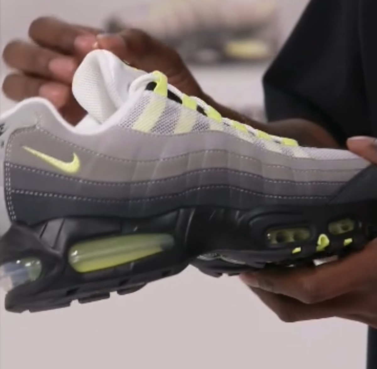 Nike Air Max 95 OG Big Bubble “Neon”が国内2月27日／3月5日に復刻