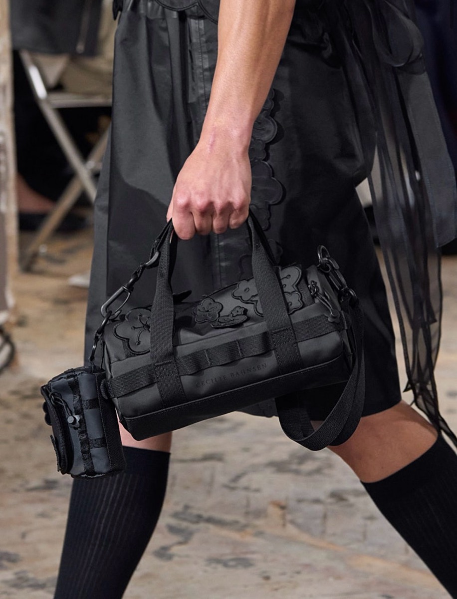 セシリーバンセン ベースキャンプクラッチ（ユニセックス) 【公式通販】