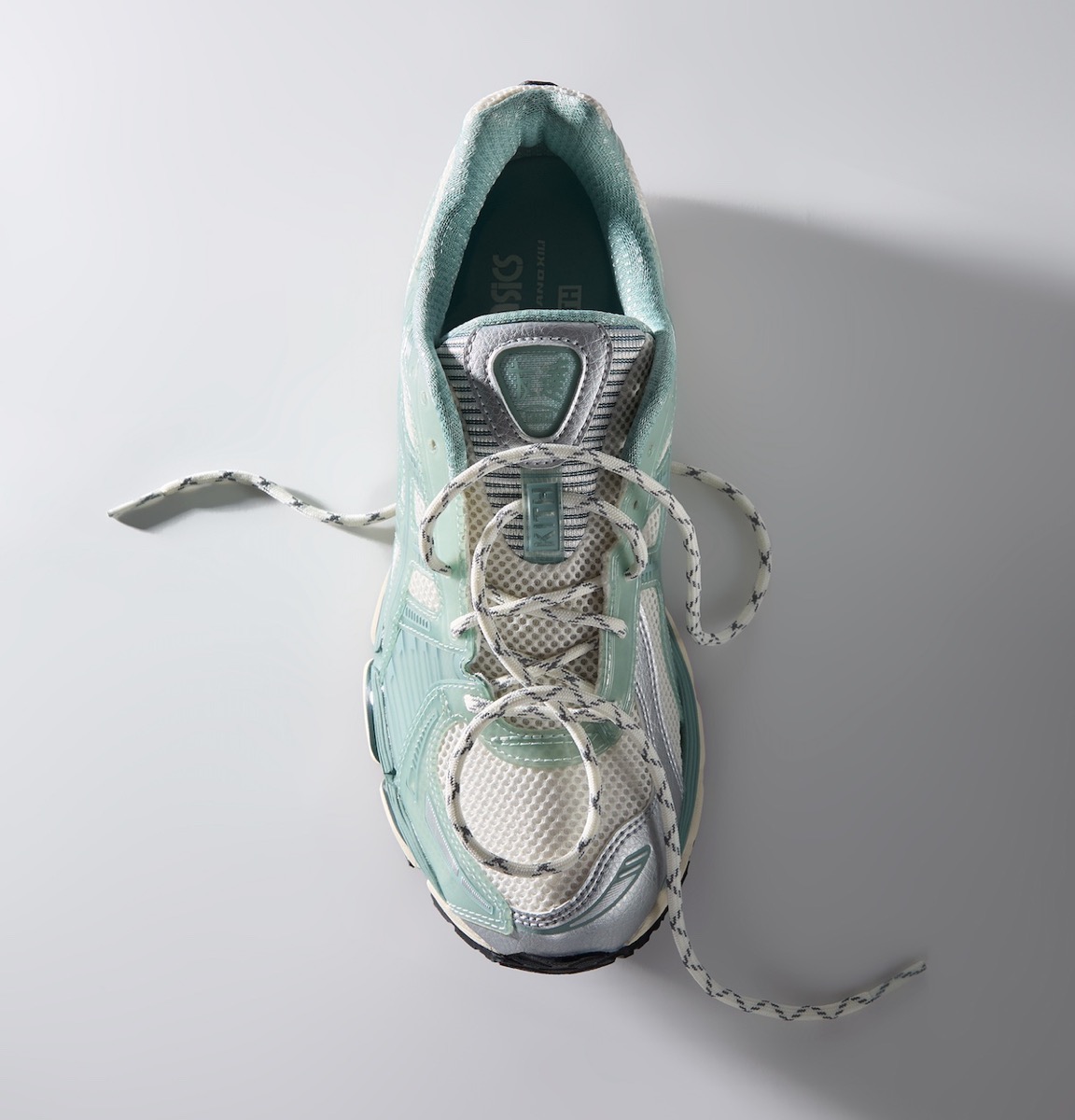 KITH Ronnie Fieg × ASICS GEL-KAYANO 12.1 & GEL-NIMBUS 10.1が国内10