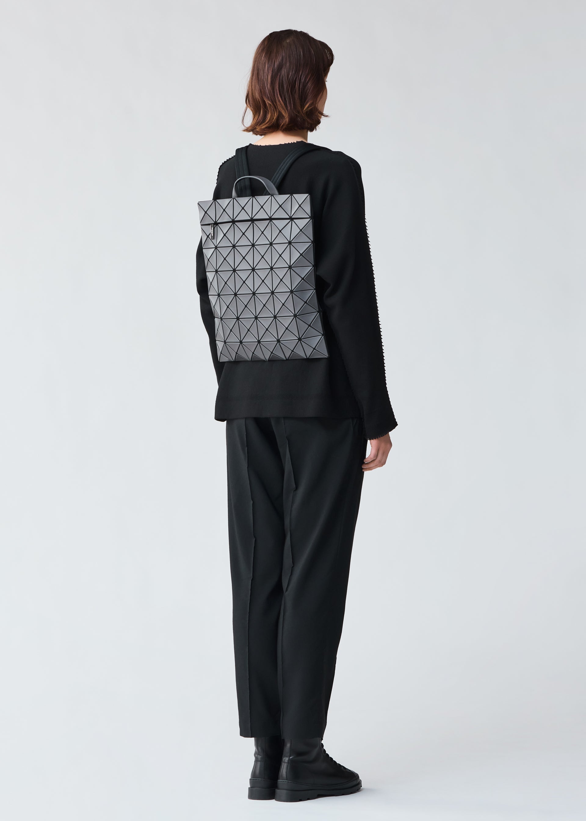 FLAT PACK – ISSEY MIYAKE ONLINE STORE