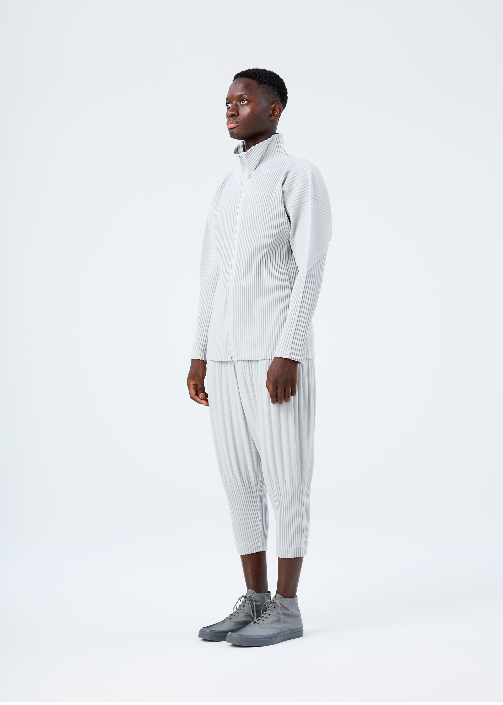 BASICS – ISSEY MIYAKE ONLINE STORE