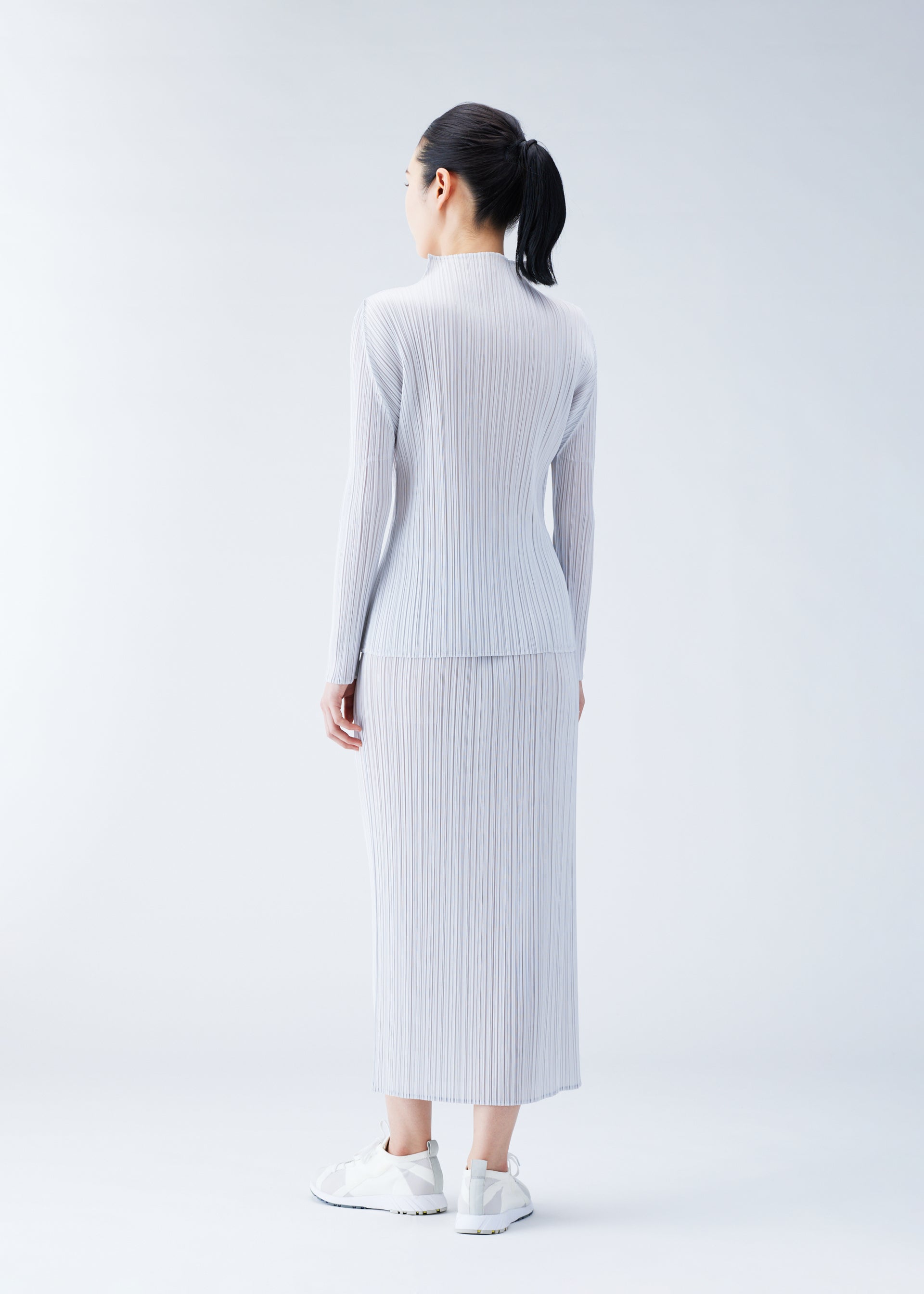 BASICS – ISSEY MIYAKE ONLINE STORE