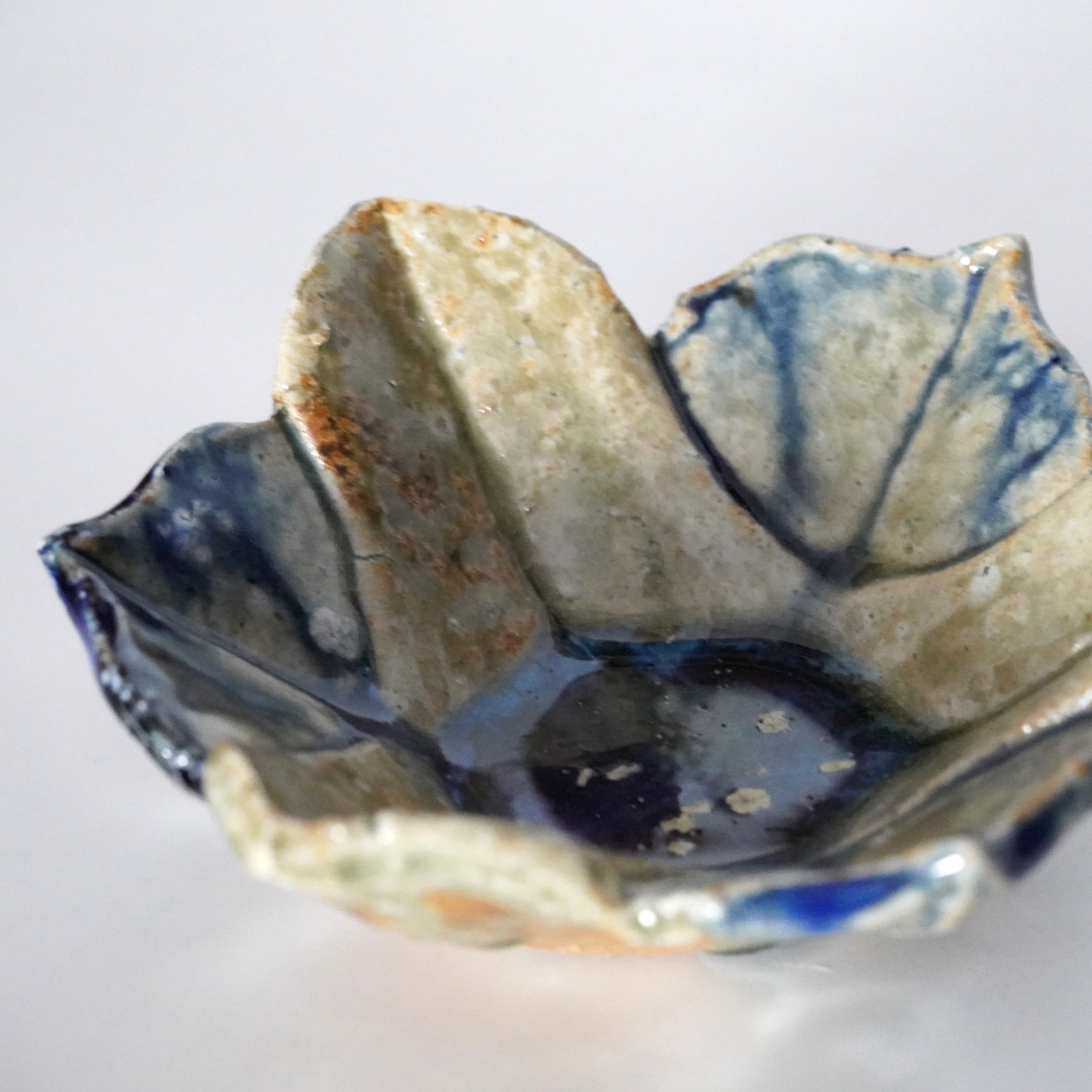 福島一紘】百合染付向付 – うつわ御結