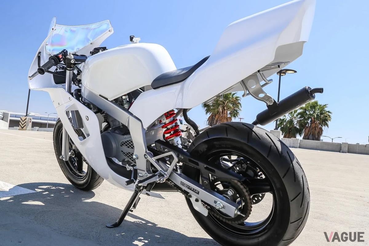 20年前の個体なのに未走行の“ほぼ新車” ホンダ「NSR50」を米国で発見