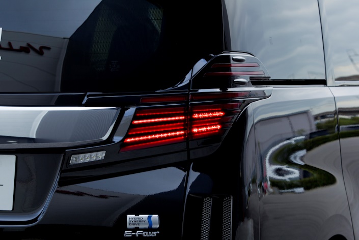 トヨタ 30系 ヴェルファイア 前期 ジュエルLEDテールランプ REVO｜製品