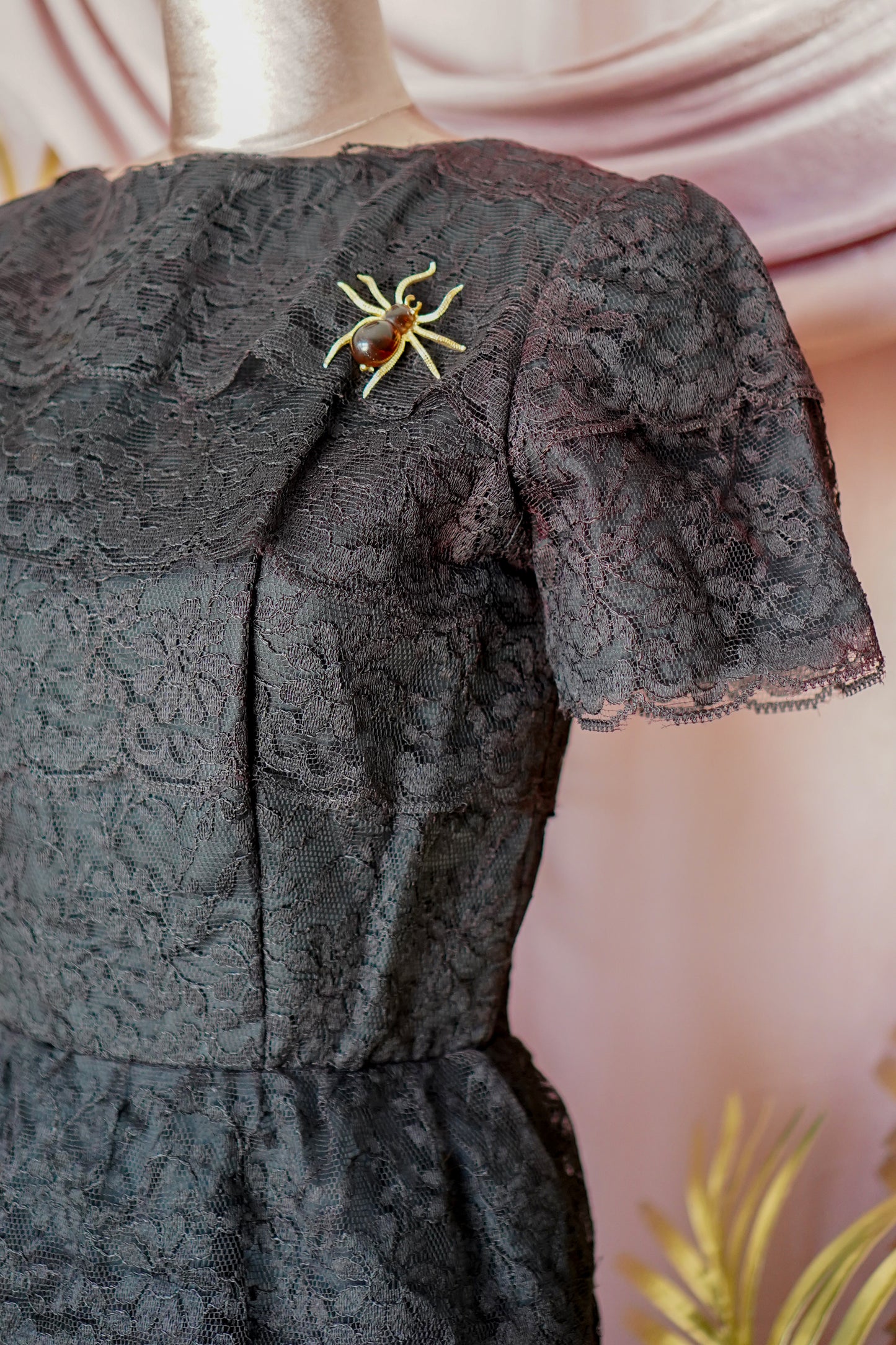 1950s Vintage Black Lace Dress – Vintage Vandalizm