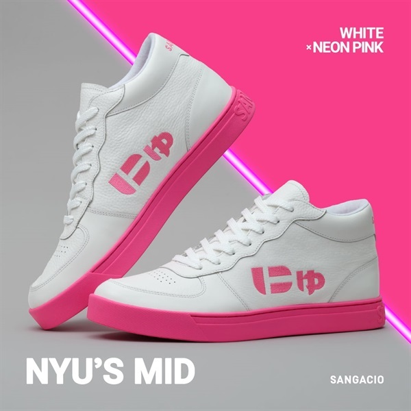 限定415足｜ にゅ～ずMID『White Neon Pink』 | SANGACIO