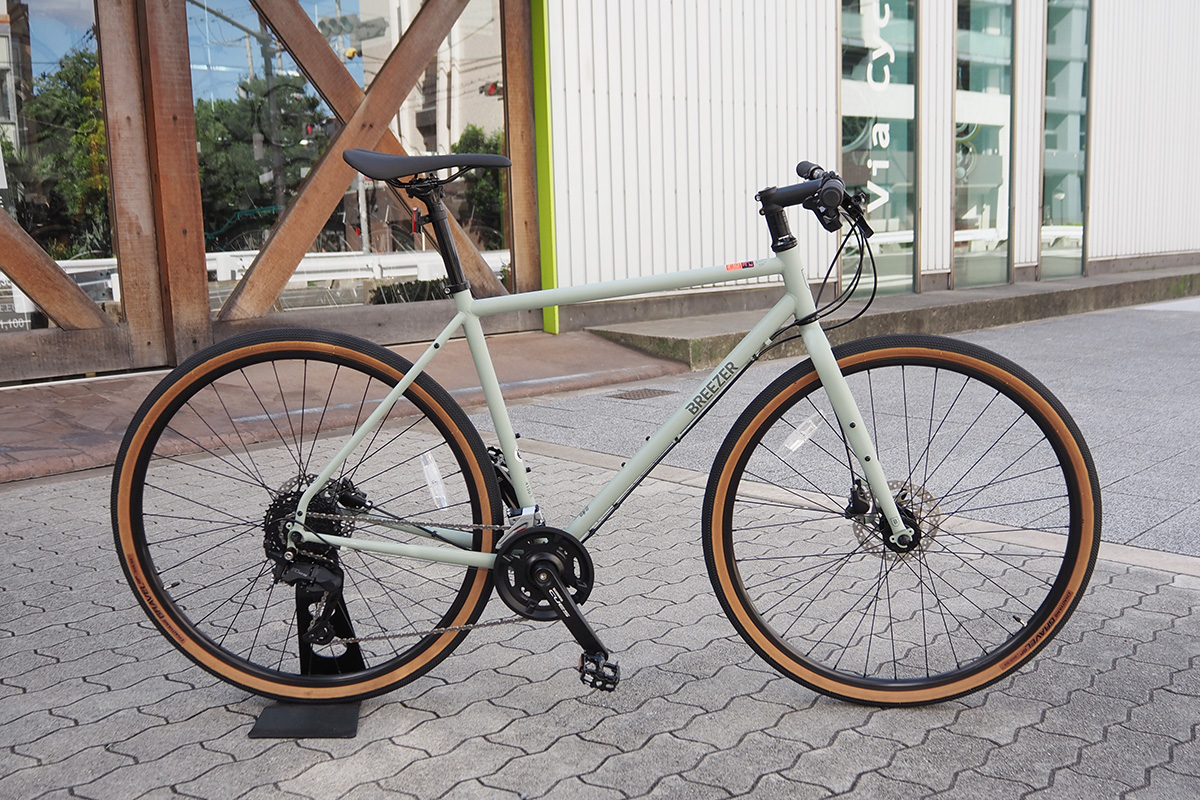 グラベル×フラットバー【BREEZER DEXTER】走る楽しさを詰め込んだ一台