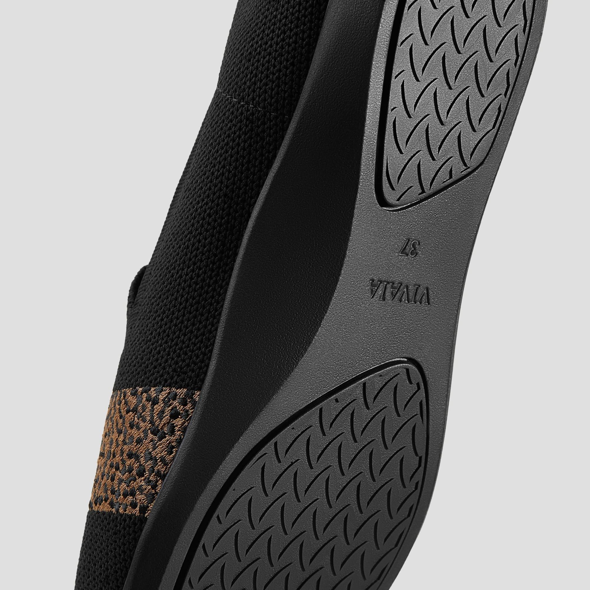 Samantha Walker] スクエアトゥ 超撥水 軽量厚底 ローファー – VIVAIA