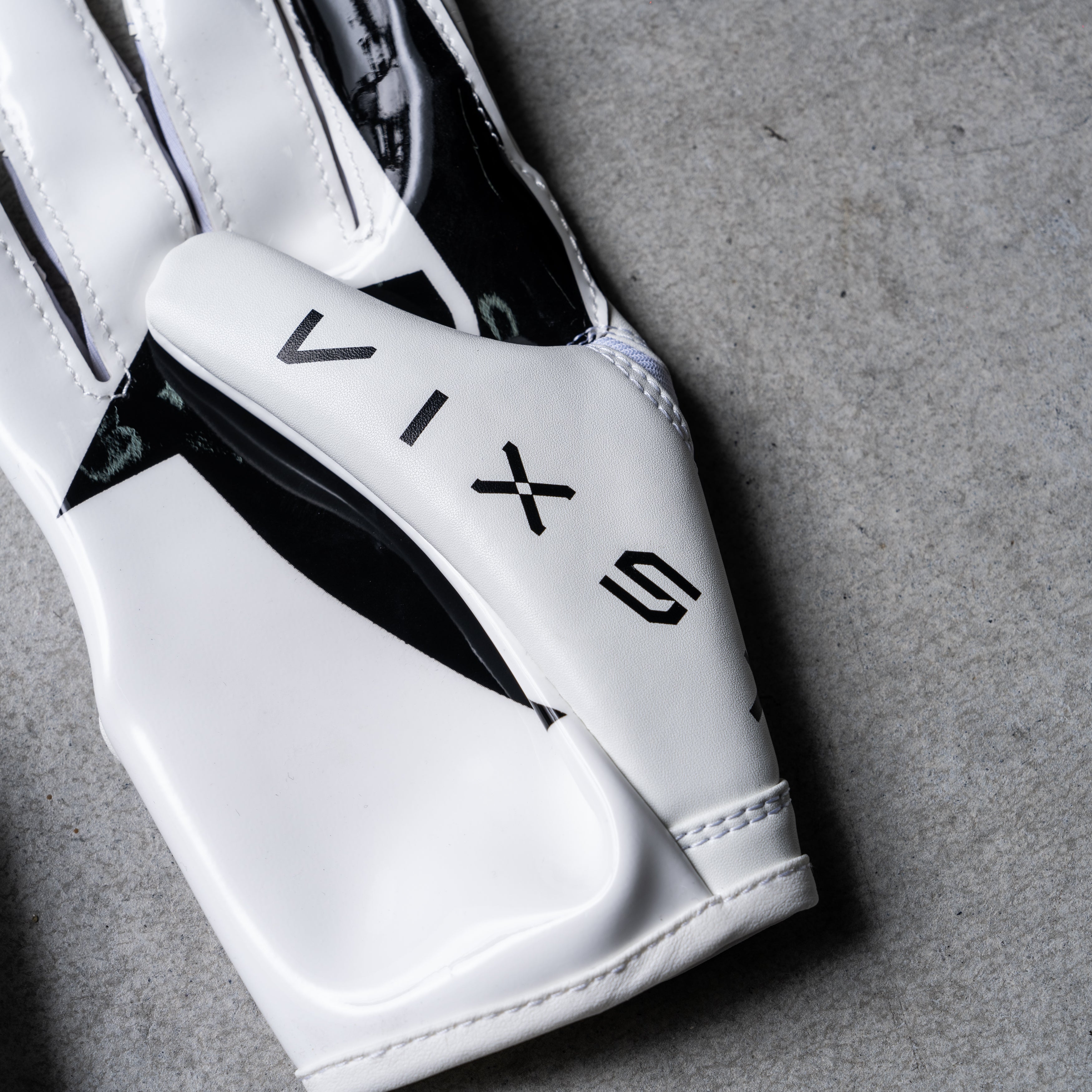 アメフト グローブ VIXST 【WHITE】 – VIXST.JP