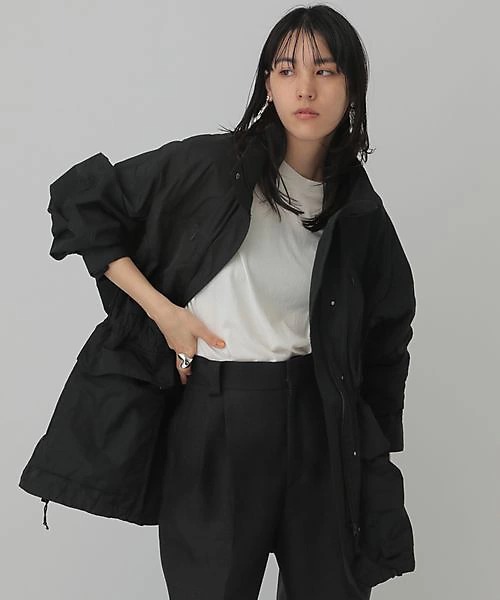 新色登場！／名品「プリズムライトブルゾン」に新色が登場