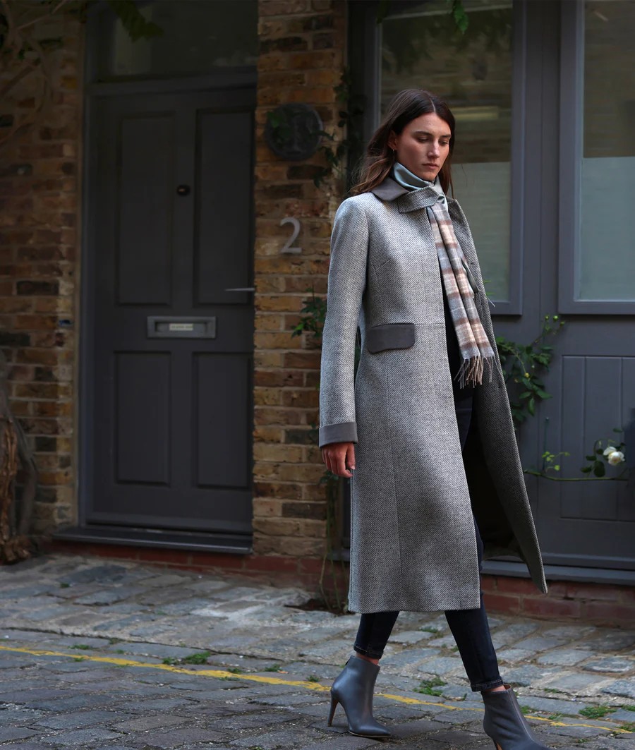 王室スタイルを支える、ロンドン発のアトリエ 「キャサリン・フッカー