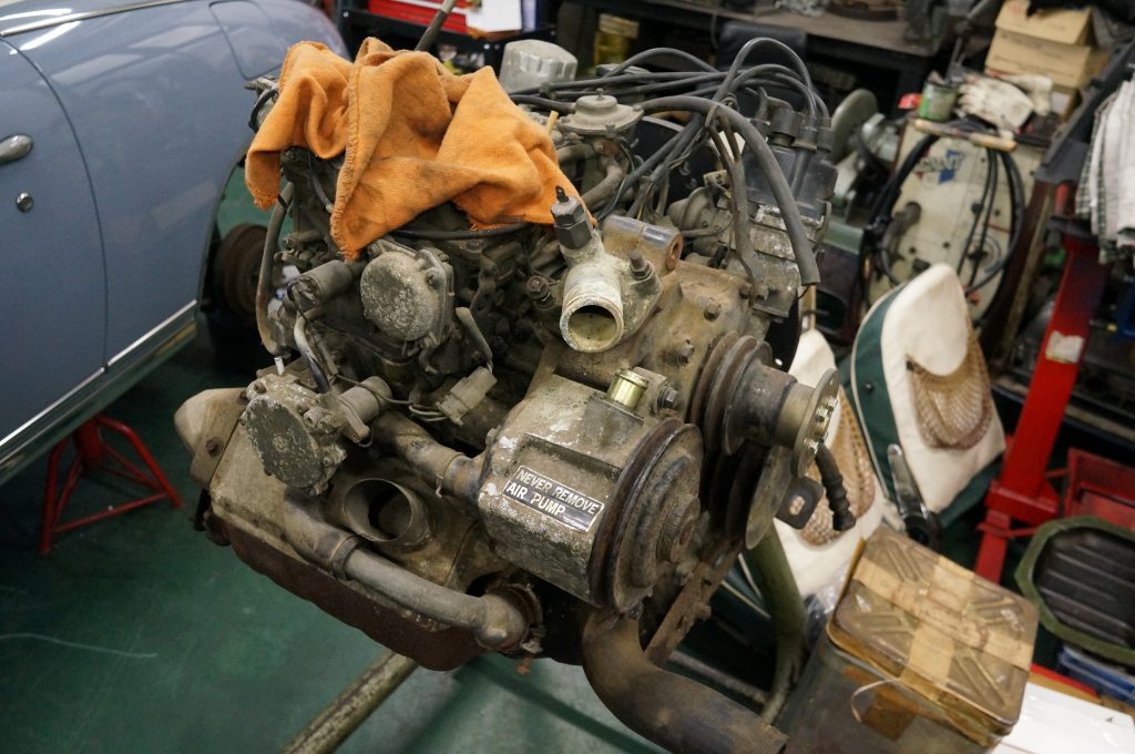 ロータリーエンジン12A10A13B?マニーホールド ダウンドドラフトキャブ