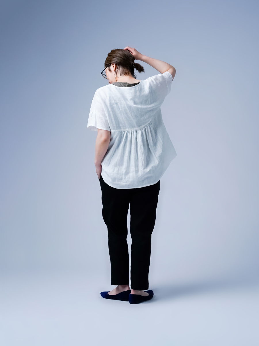 リネントップス】ドロップショルダー 背中ギャザー リネンブラウス