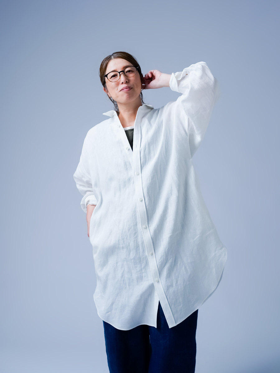 リネンシャツ】ゆったり 小粋なビックシルエット シャツ ／ 白色 t021a