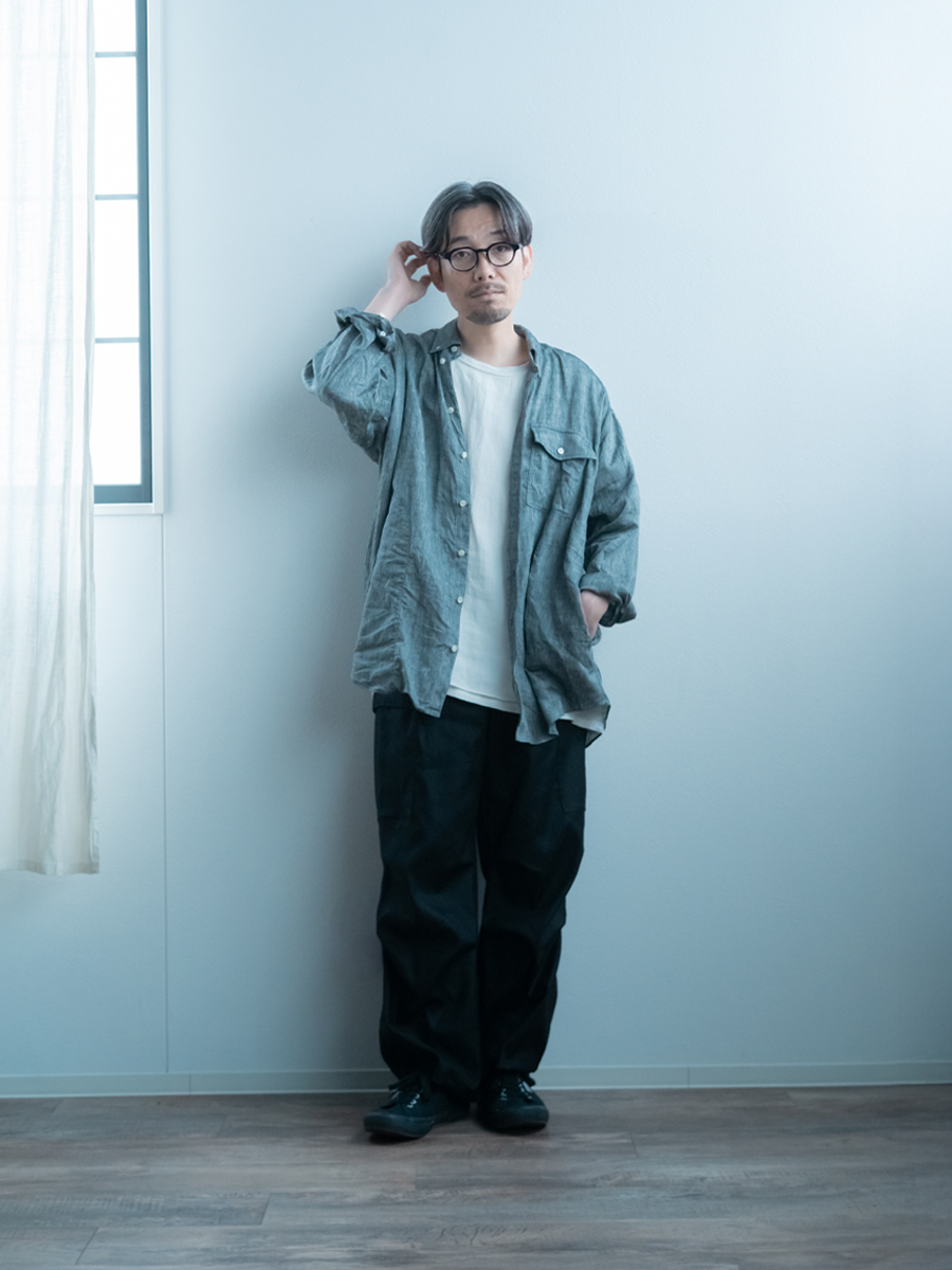 リネンシャツ】ついつい手を入れたくなる ポケット付き シャンブレー