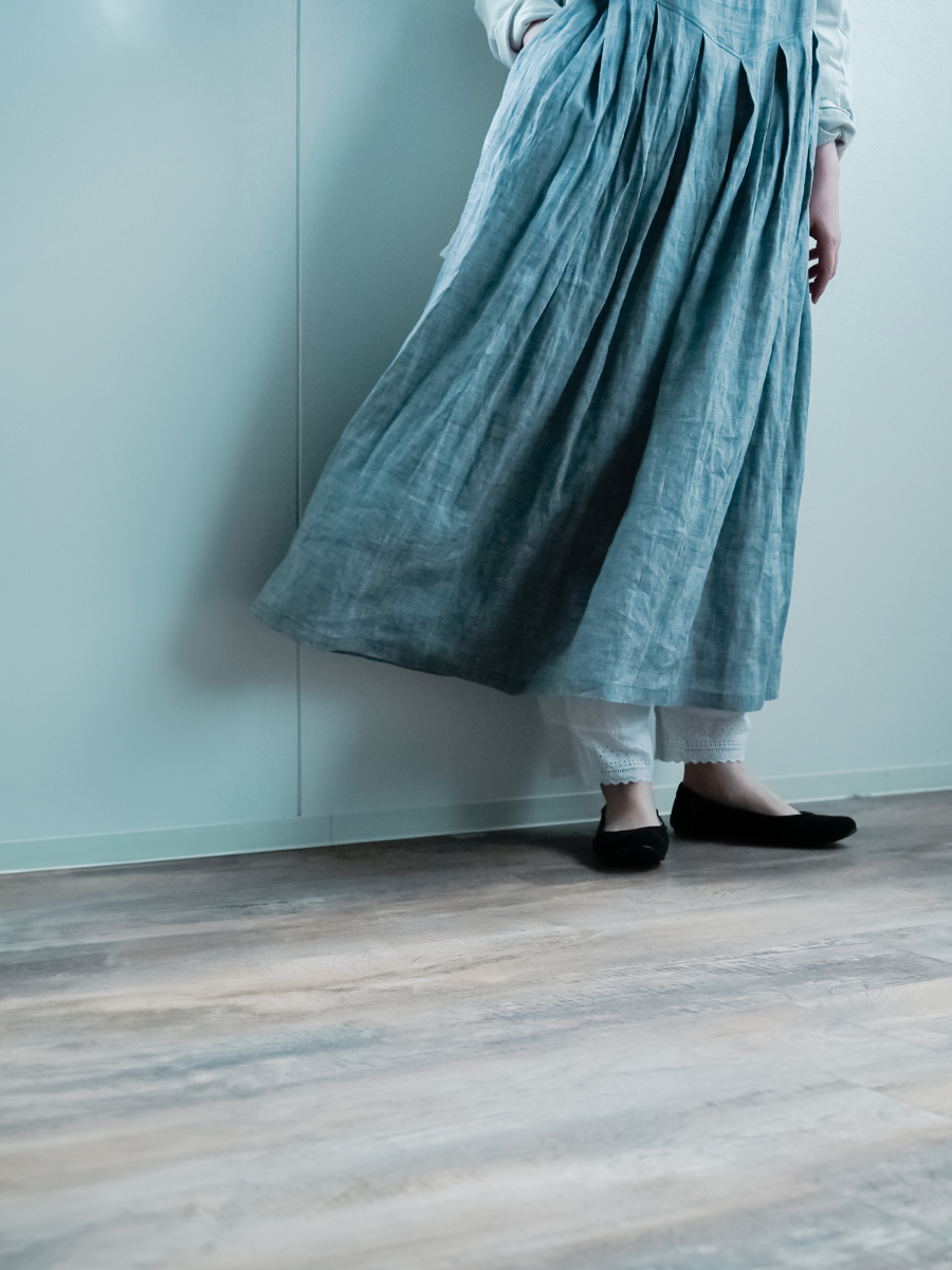 リネンワンピース】”皺”が命！シャンブレー 鍵盤タックワンピース