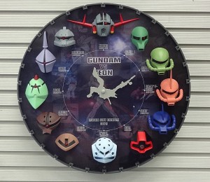 壁掛け時計レビュー「光るモノアイが時間を示す、ガンダム3Dクロック