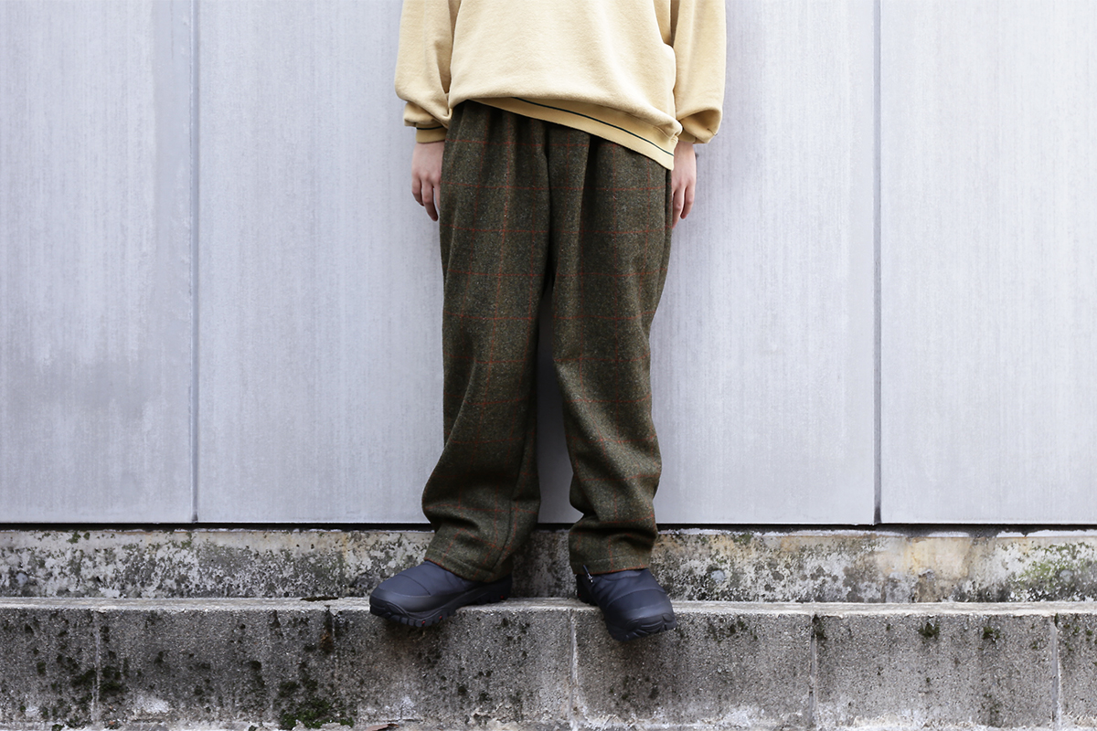 COMFORTABLE REASON / BRITISH WOOL 2TACK SLACKS & COLOR CORD SLACKS